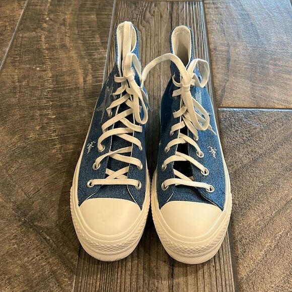 Converse hi-top shoes - Picture 2 of 4